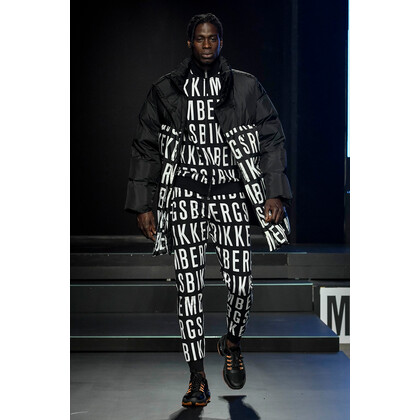 Bikkembergs представили коллекцию на фестивале MAZE